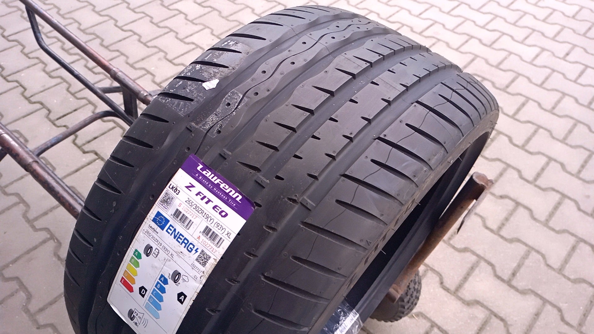 265/30r19 LAUFENN LK03