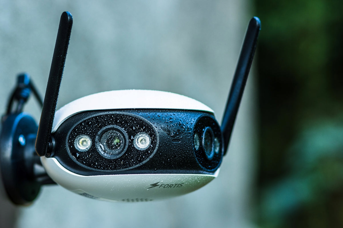 2IN1 CAMERA WIDE VIEWING ANGLE 180° OUTDOOR IP WIFI 2x 2MPX 4x ZOOM Model SE-CAM 4.0 Dual Lens 180
