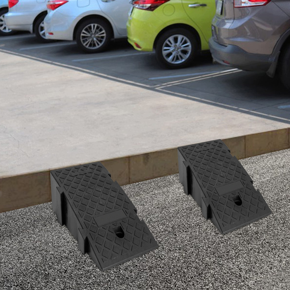 2PCS PORTABLE NONSLIP PLASTIC LOAD RAMPS CAR SERVICE RAMPS 25*45*19CM Manufacturer code 643812