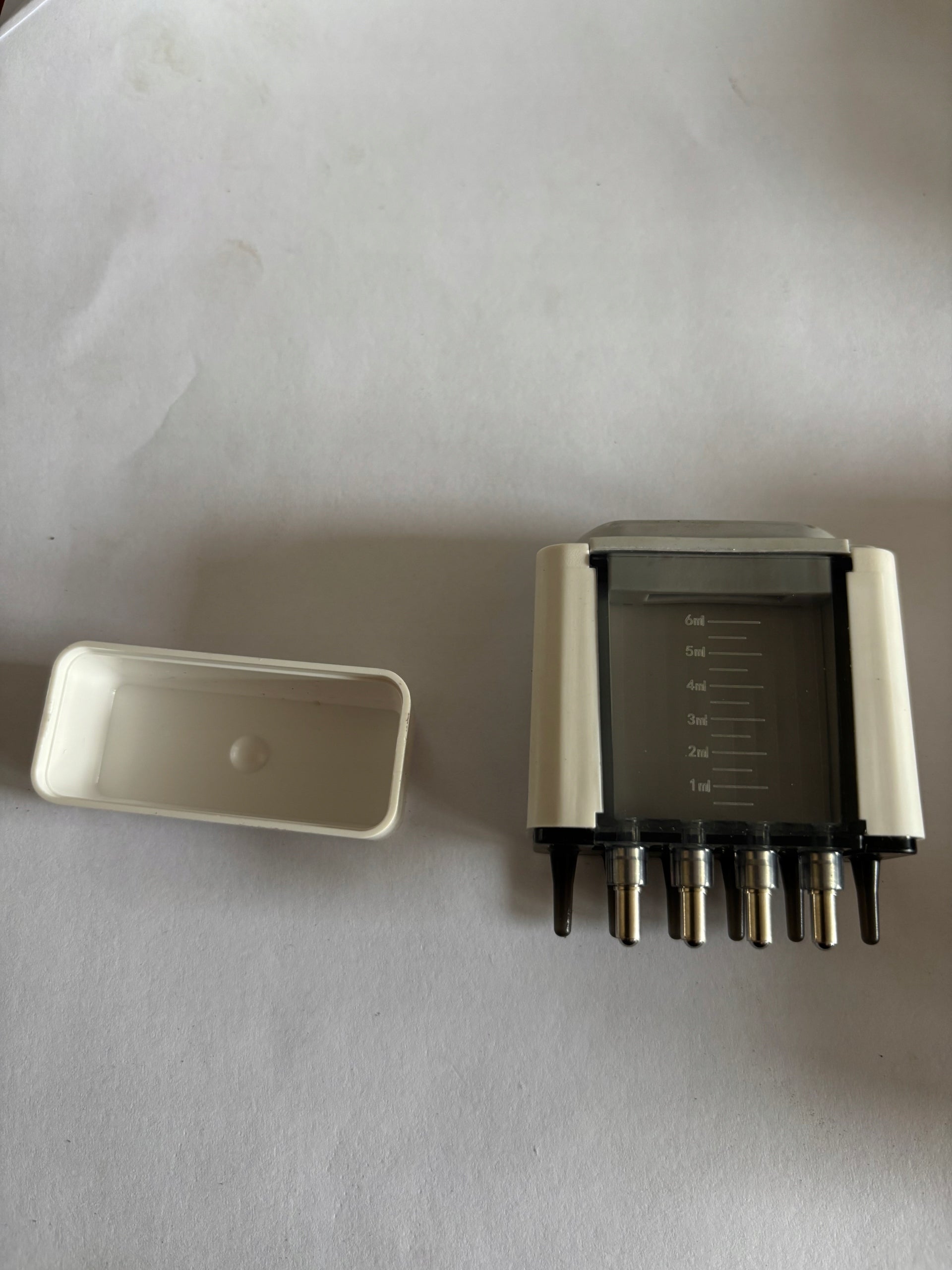 2W1 6ml ELECTRIC SCALP MASSAGER SCALP APPLICATOR COMB Manufacturer code 6HG355334