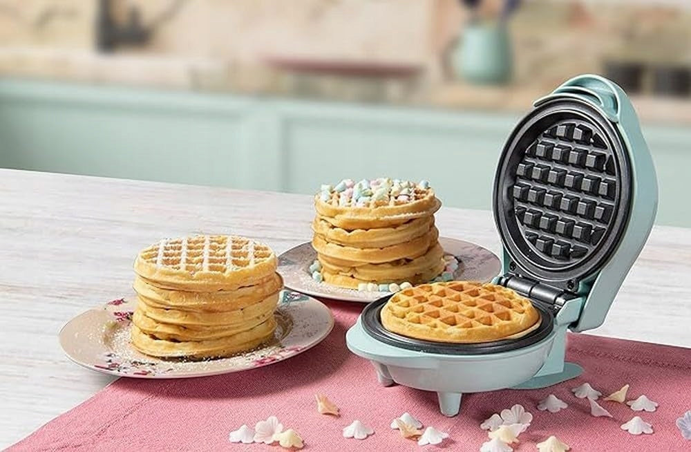 2X MINI RETRO WAFFLE IRON 550W COATING NON-STICK INDICATOR LIGHT Brand no brand