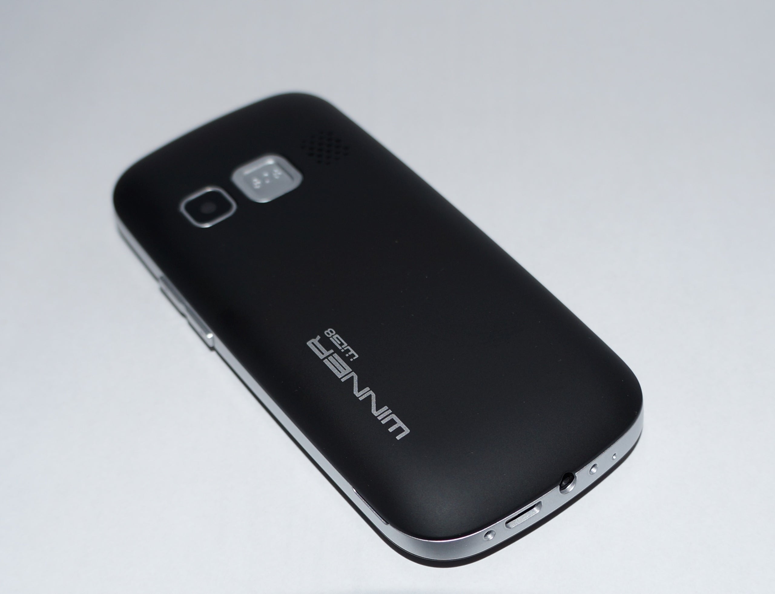 2X Mobile Phone for Senior Simple to Use BlueTooth SOS Flashlight Built-in memory 32 MB