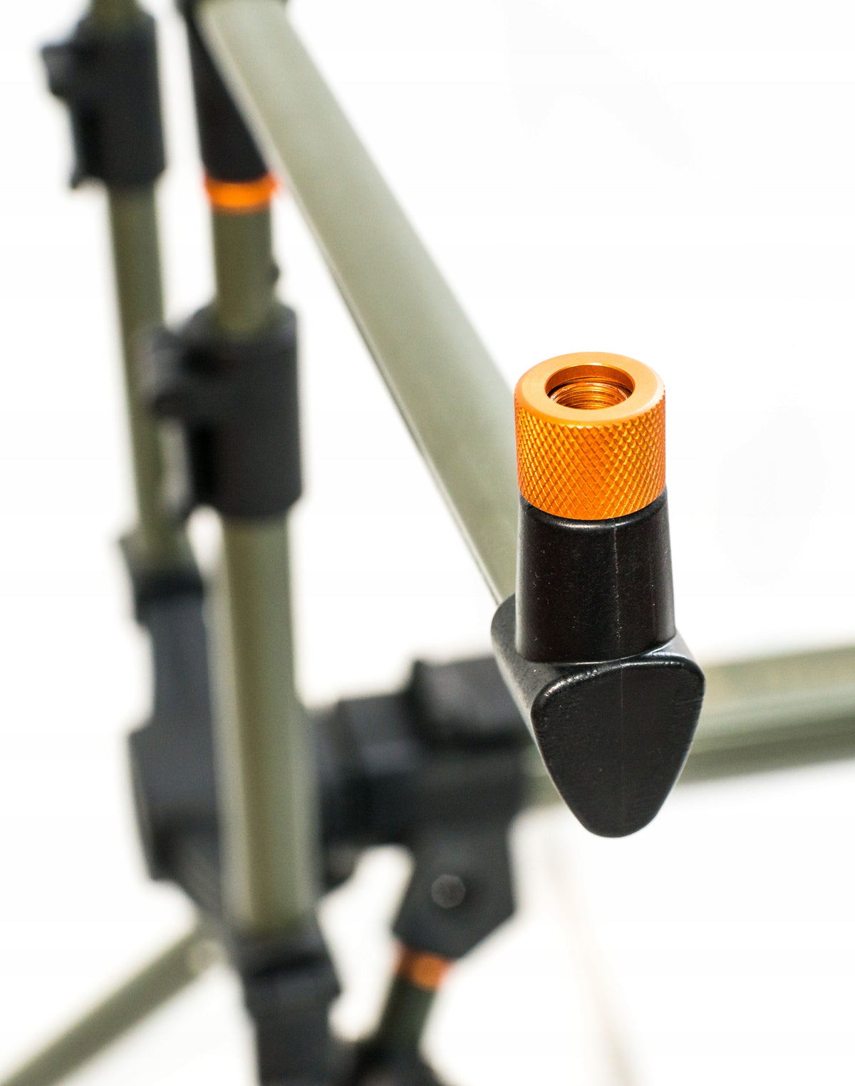 2X ROD POD Carp Stand MIKADO THREELINER 3 Manufacturer code AMP03-123-3