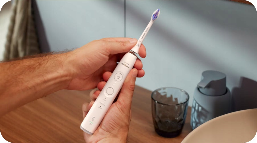 2X TOOTHBRUSHES PHILIPS SONICARE 6500 HX7419/01 BLACK AND WHITE + CASE Kind toothbrush
