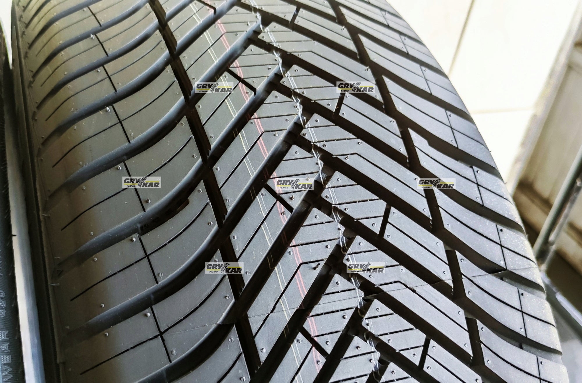 2x 225/55R17 Greentrac Season Master 2026 C/B/71dB 3 years warranty. Year of manufacture 2026
