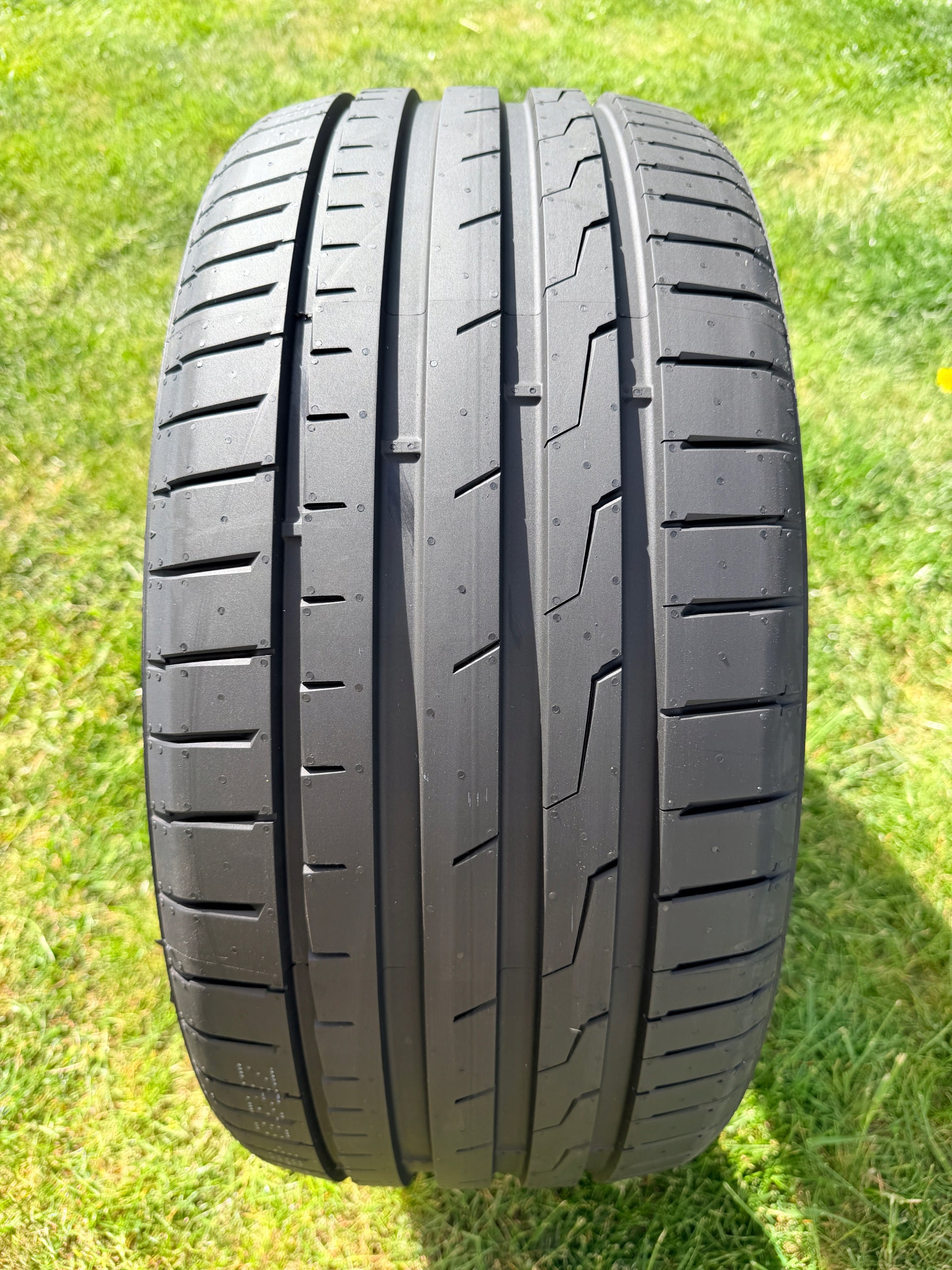 2x RoadX RX Motion DU71 225/35/18 225/35R18 225/35 R18 Rant Summer Season summer