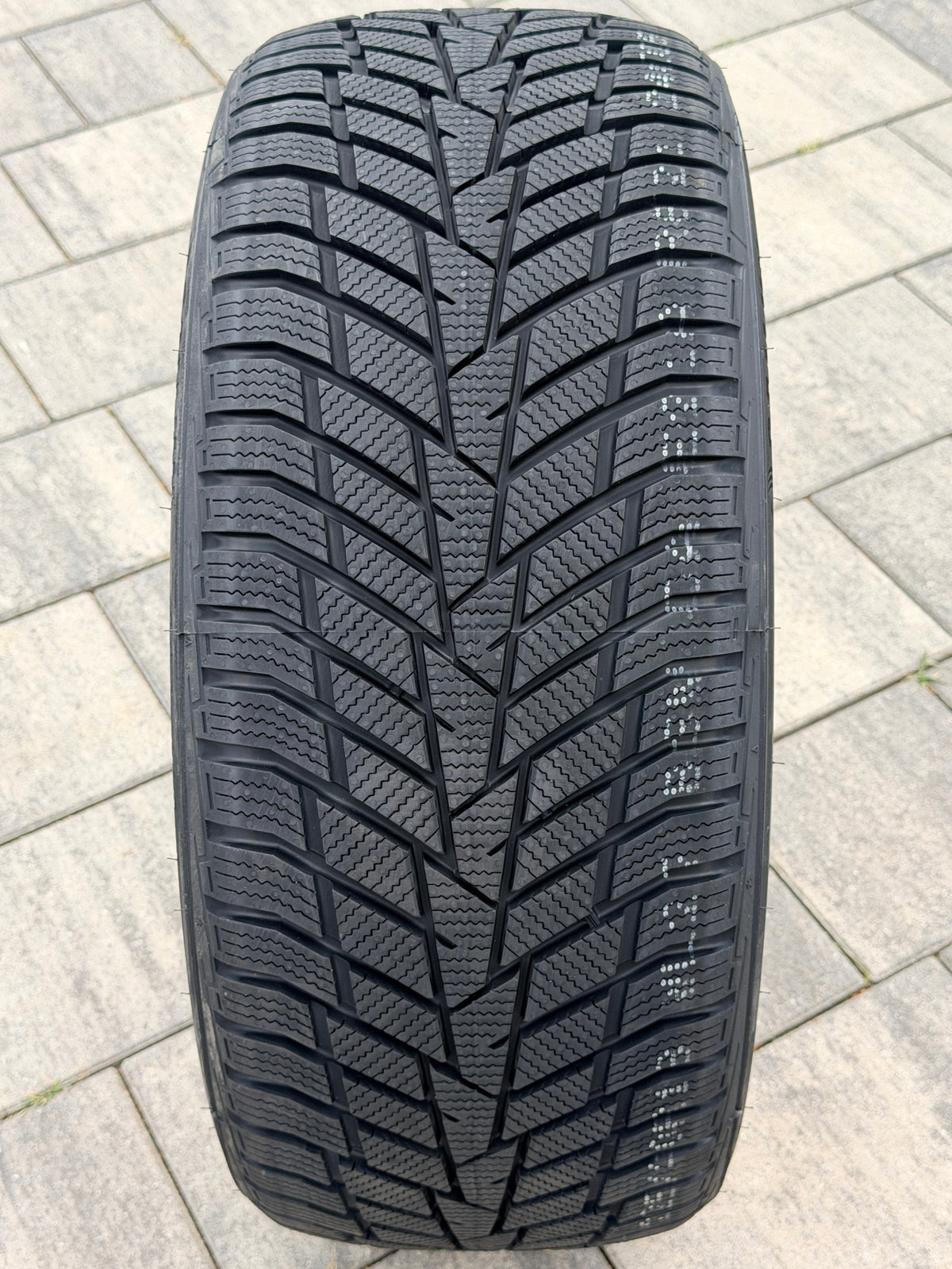 2x SAILUN Ice Blazer EVO 2 225/65/17 225/65R17 225/65 R17 Winter Tires 2026 Year of manufacture 2026