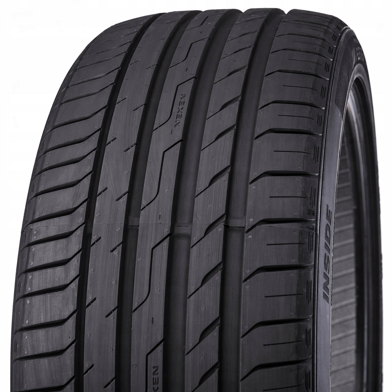 2x SUMMER TYRES 225/40R18 Nexen Nfera Sport 92Y