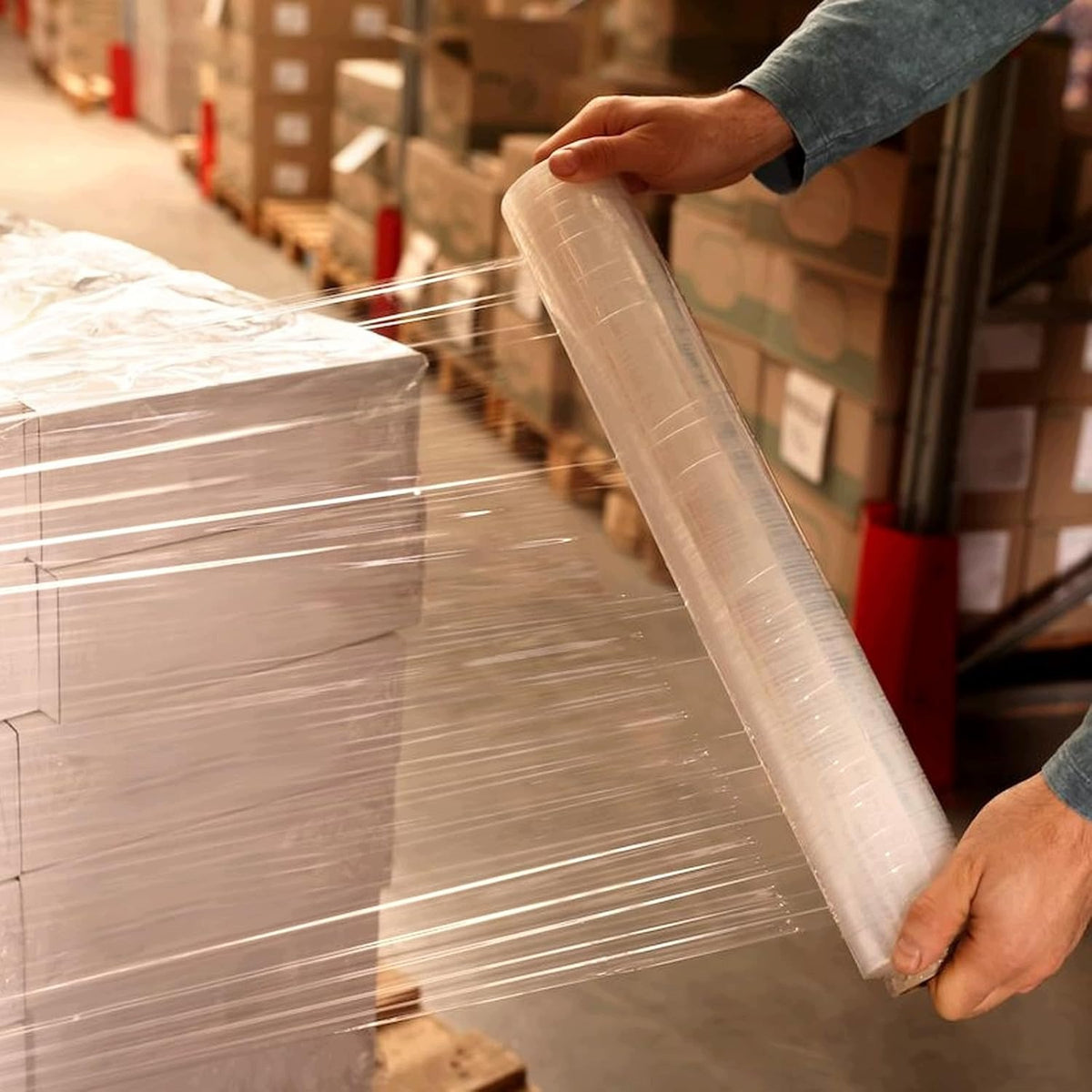3 × 150 M STRETCH FILM WITH HANDLES FOR PACKING AND REMOVAL Packaging status original