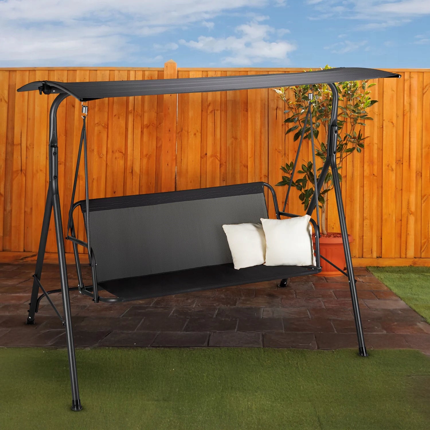 3 SEATER FREESTANDING GARDEN SWING WITH VISOR AND CUSHIONS LUVERNO Kind freestanding