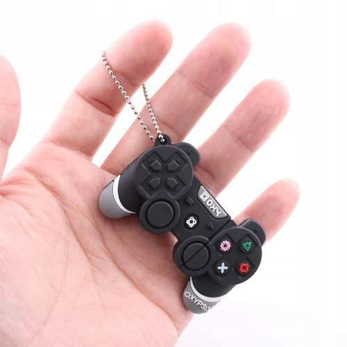 32GB USB 3.0 Flash Drive - Gamepad Design for PS4/Xbox Color black
