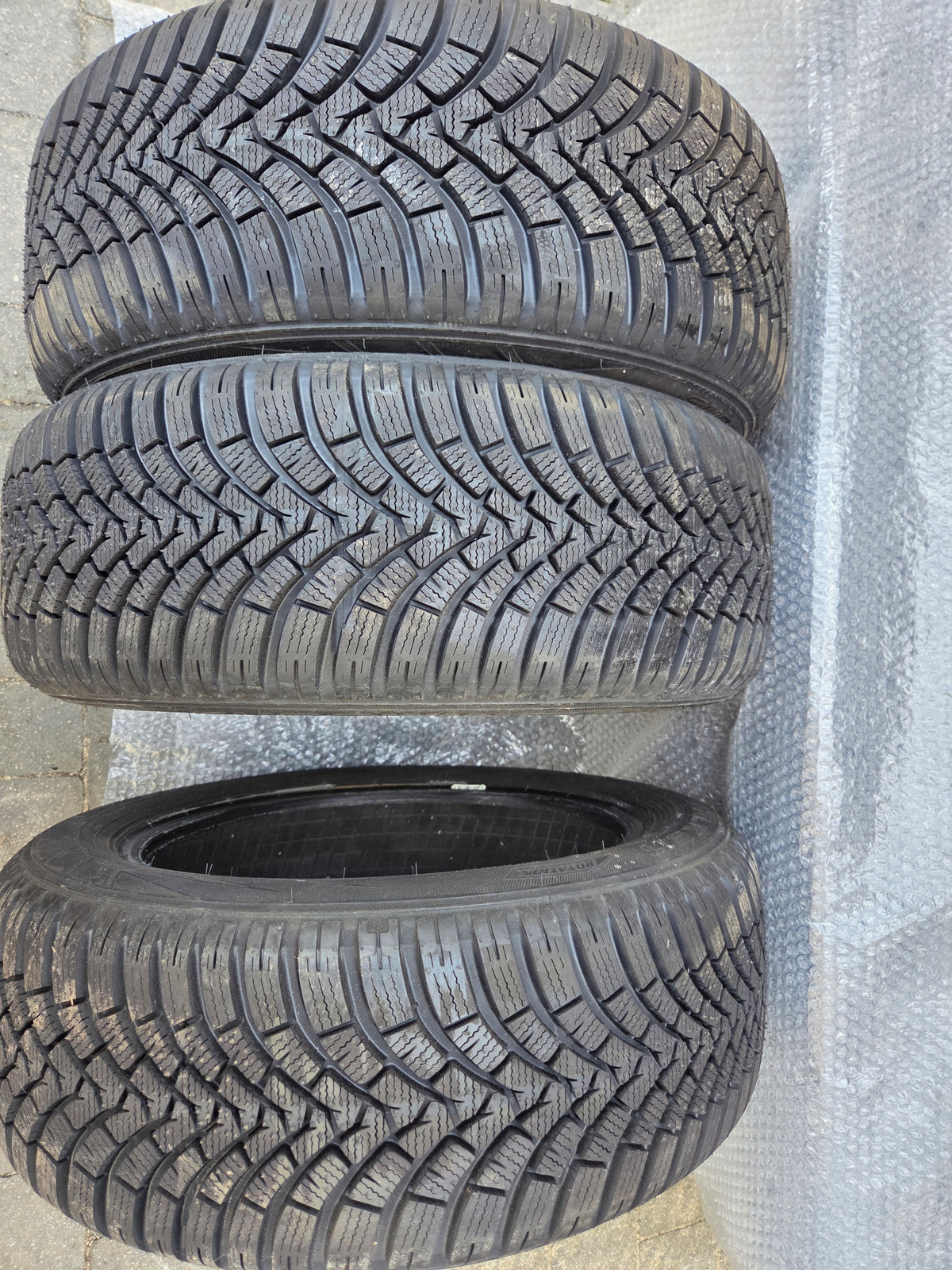 3X TYRE FALKEN EUROWINTER HS01 195/55/16 87H NEW