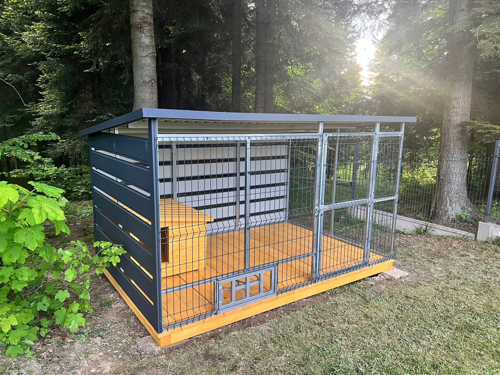 3x2 dog playpen – solid construction with roof | MANUFACTURER Packaging status original