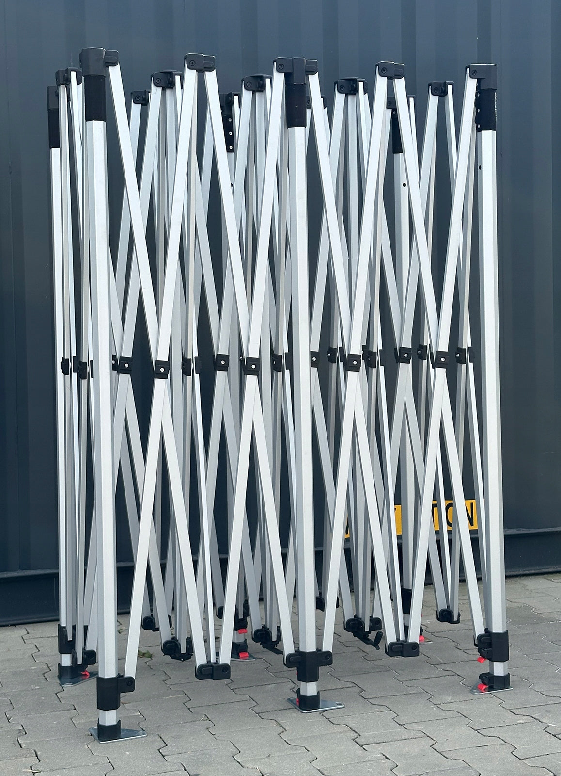 3x6M TENT STEEL EXPRESS COMMERCIAL PARTY WEDDING PROFESSIONAL Number of side walls 6 walls