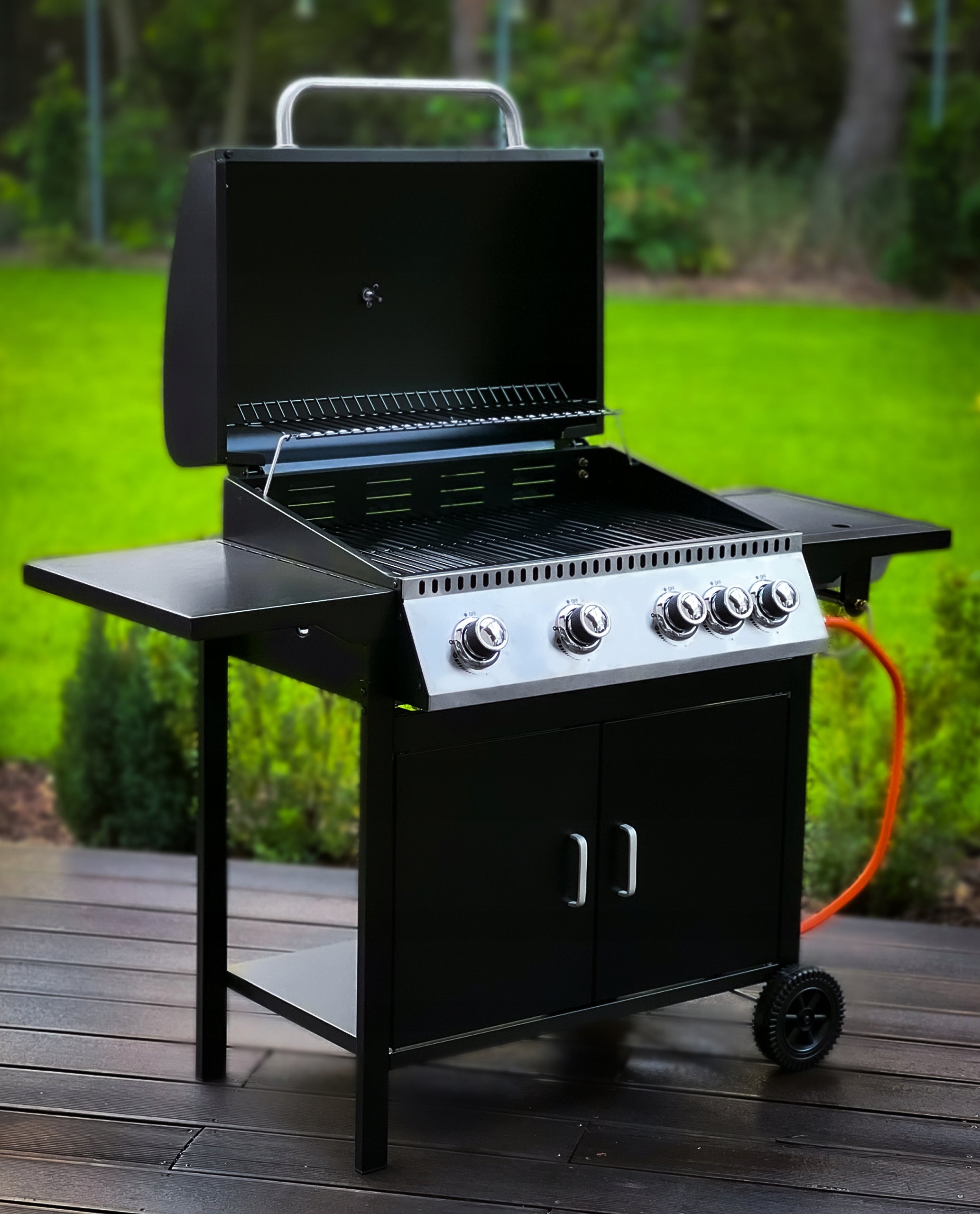 4+1 GARDEN GAS GRILL WITH COVER LARGE STAINLESS STEEL GRATE WHEELS COVER Manufacturer code Grill Gazowy 4+1 MalTec 5 PALNIKÓW