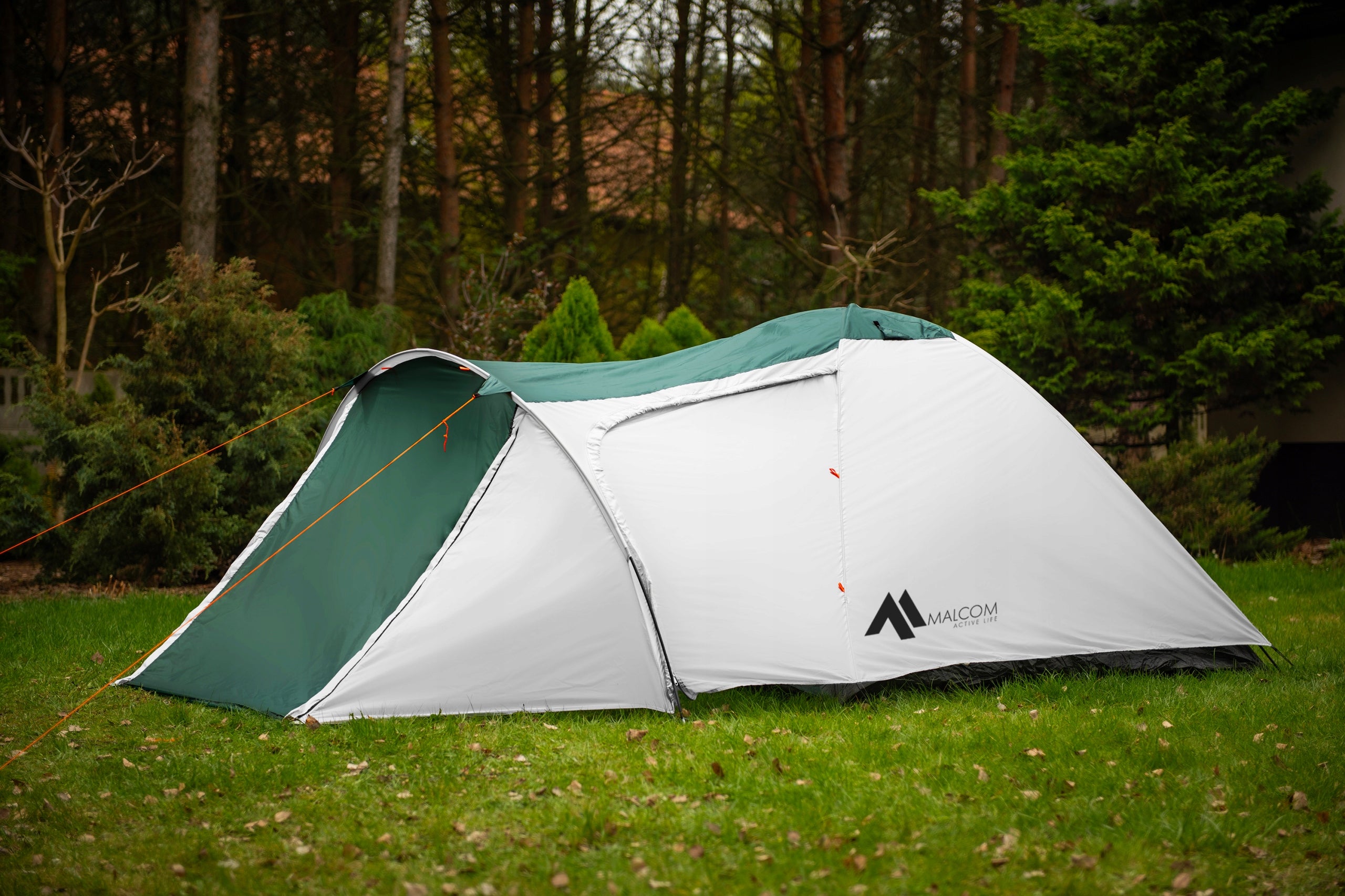 4-person single-coating tourist tent with vestibule 2000 mm Manufacturer code SDH102