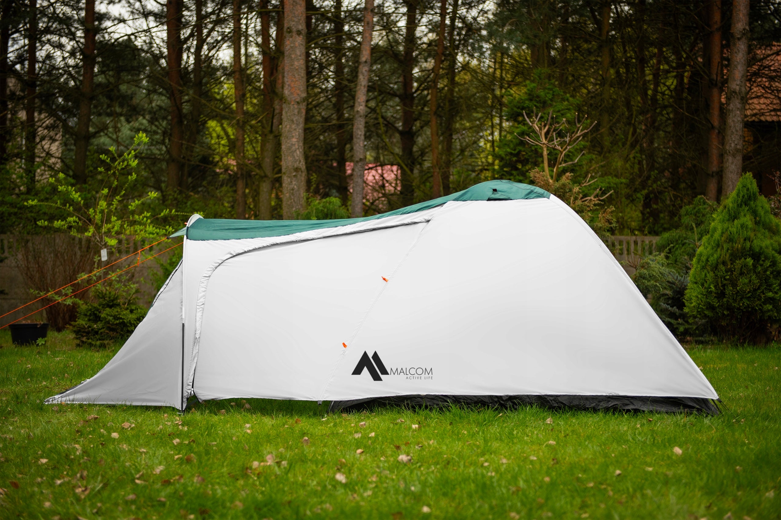 4-person single-coating tourist tent with vestibule 2000 mm Model SDH102