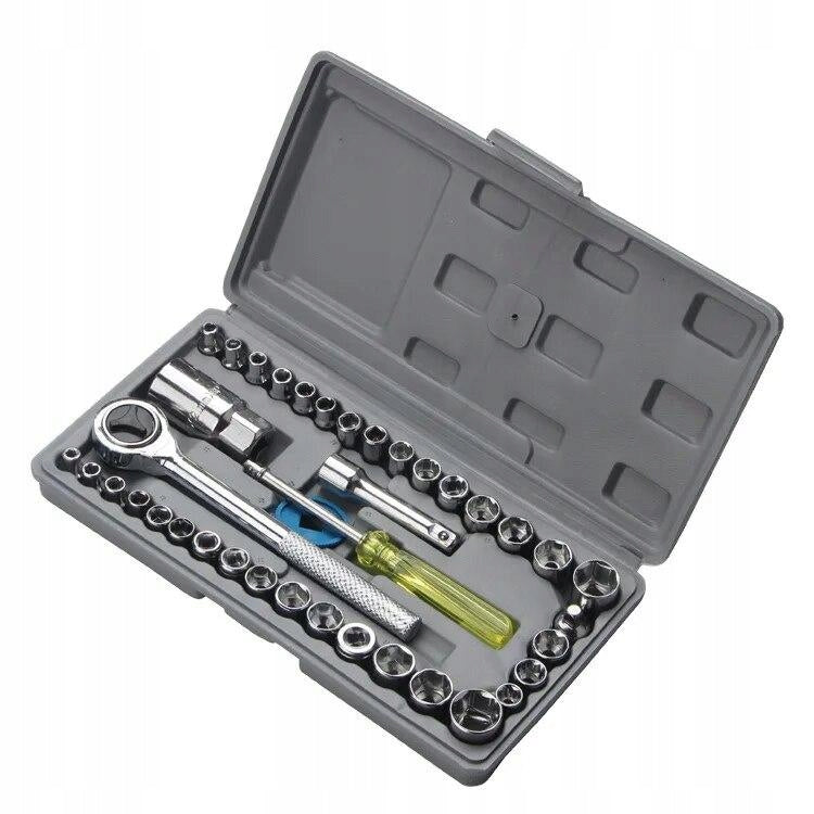 40 EL. CRV SOCKET WRENCH SET WITH RATCHET AND CASE
