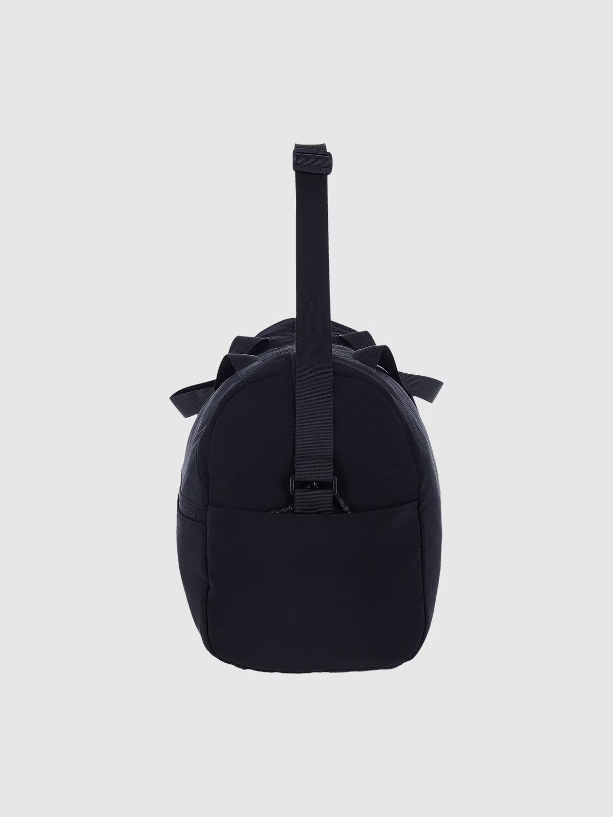4F SPORTS BAG FOR GYM 26L 25x51x21cm ATBAU016 SS25 Additional features none