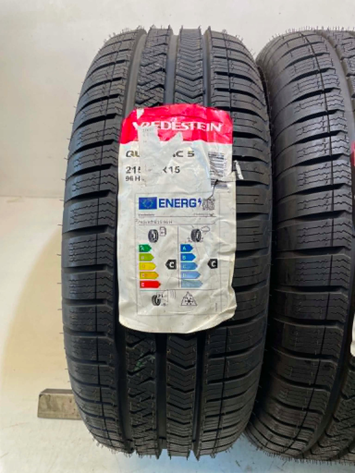 4x 215/65R15 Vredestein Quatrac 5 96 H - all-season tyres Year of manufacture 2023