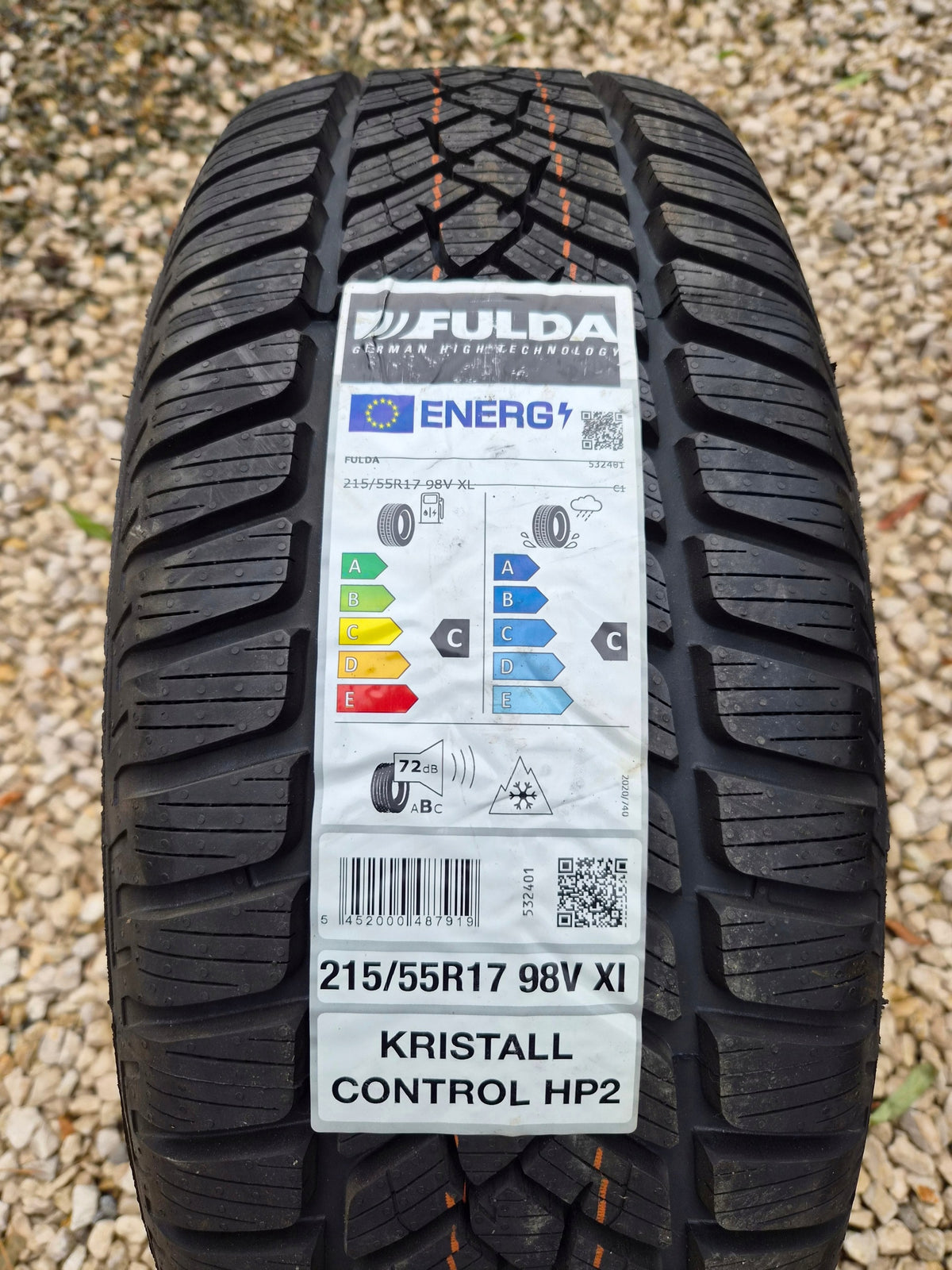 4x Fulda Kristall Control HP2 215/55R17 98 V grip on Year of manufacture 2022