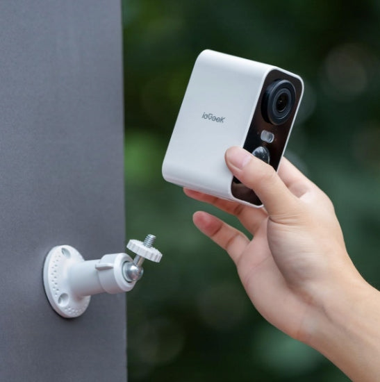 5MP IEGEEK ZY-C1 WIRELESS WIFI CAMERA OUTDOOR SECURITY Packaging status original