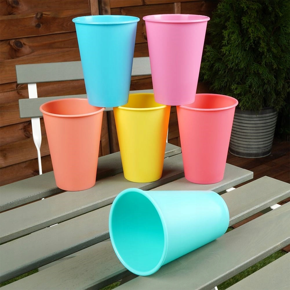 6x Reusable Plastic Travel Picnic Cups for Beverages 400 ml Brand Vilde