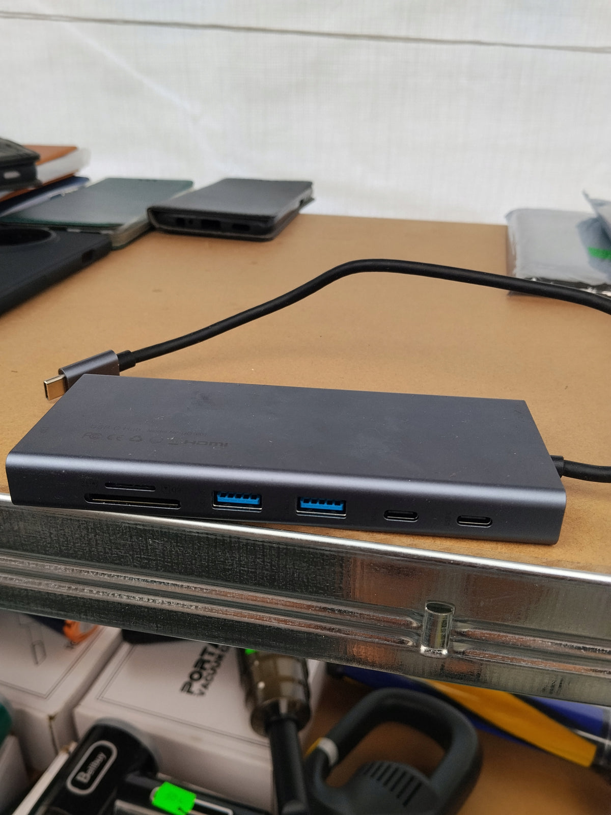 ADAPTER HUB USB 14IN1 PD 100W HDMI VGA USB SD/TF RJ45 USB-C Manufacturer code 6915487080916