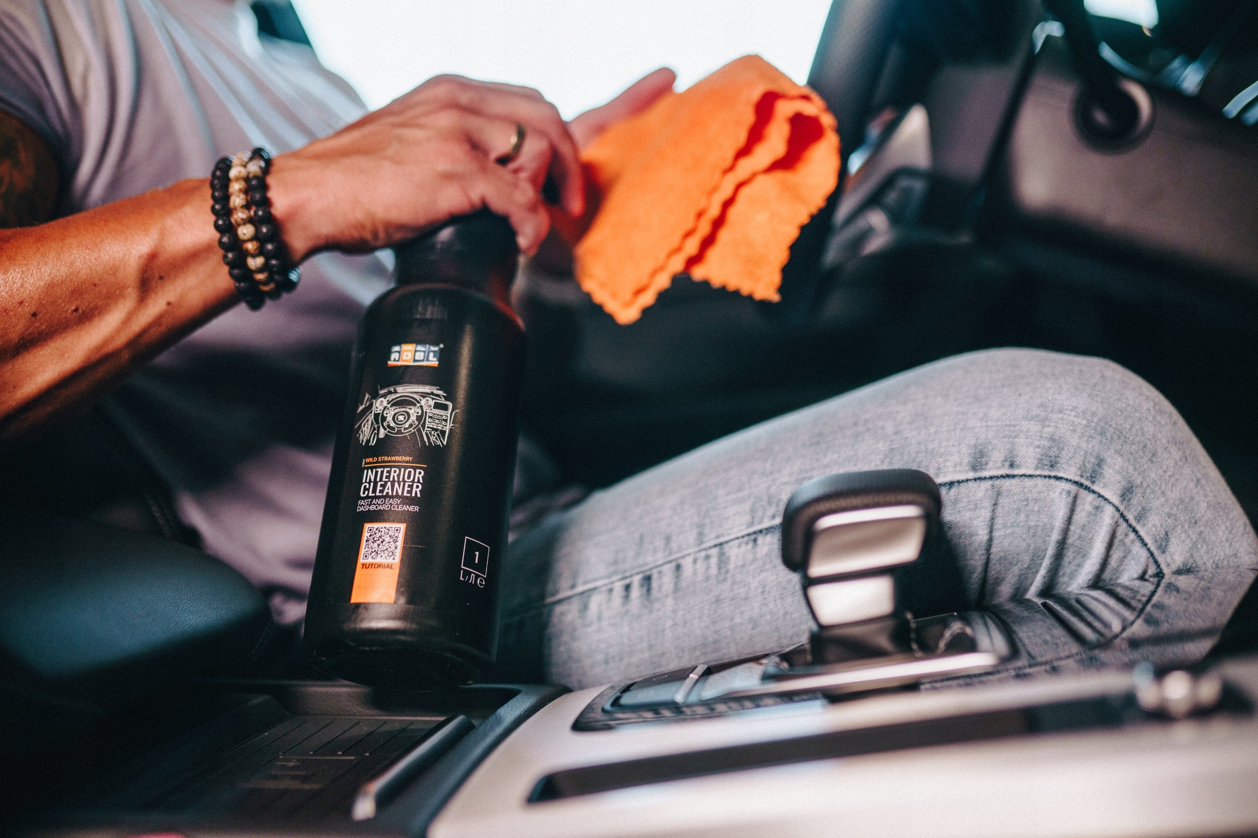 ADBL INTERIOR CLEANER 1L PLASTIC COCKPIT INTERIOR CLEANING KIT Manufacturer's catalog number 108855639
