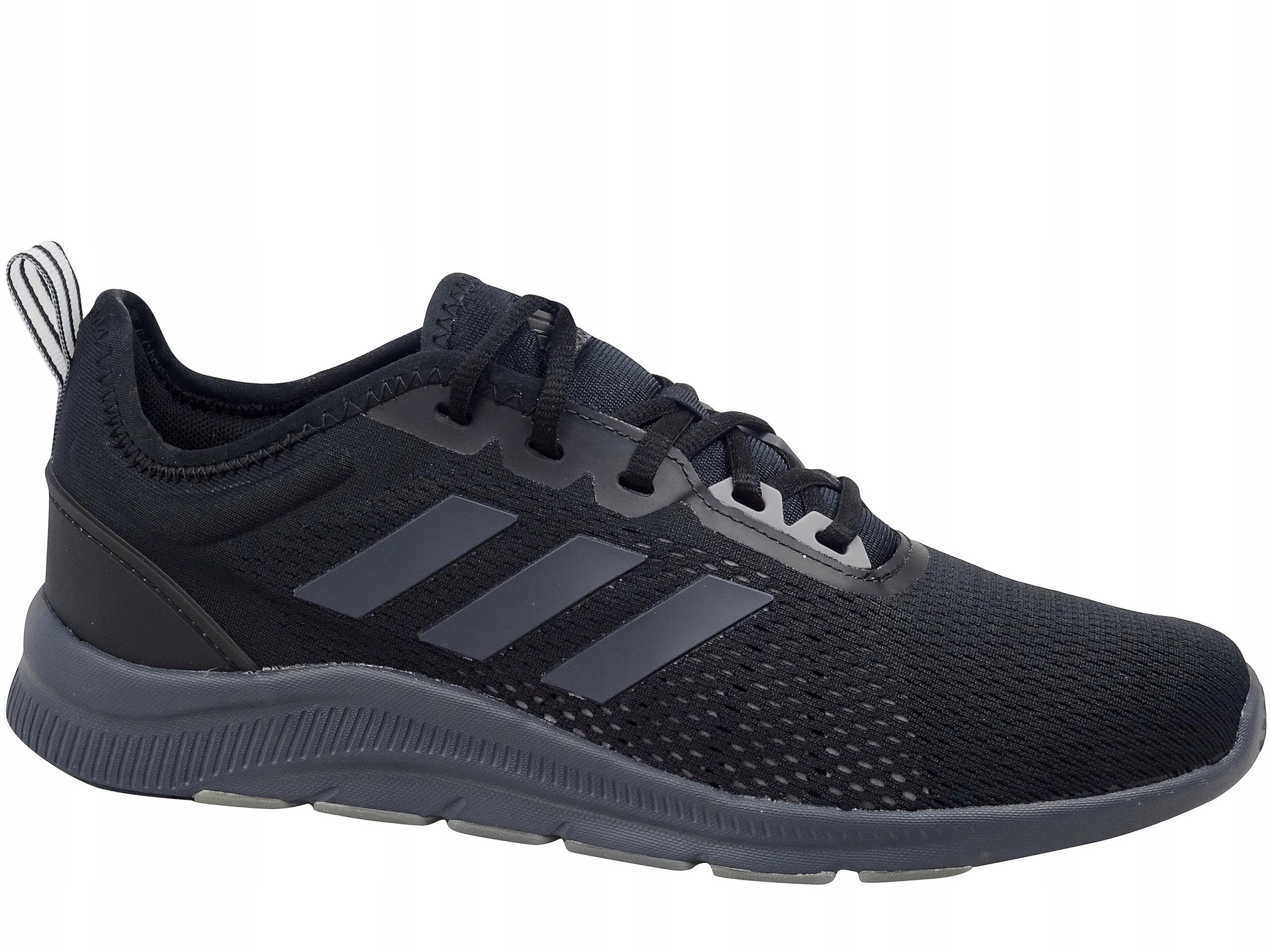 Sportschuhe für Herren Adidas Asweetrain M FW1662, schwarz 