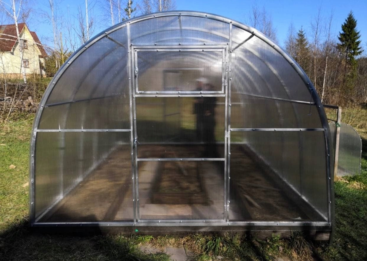 AGRONOM STRONG GREENHOUSE POLYCARBONATE 3x6m 4mm 20x20 Product height 200 cm