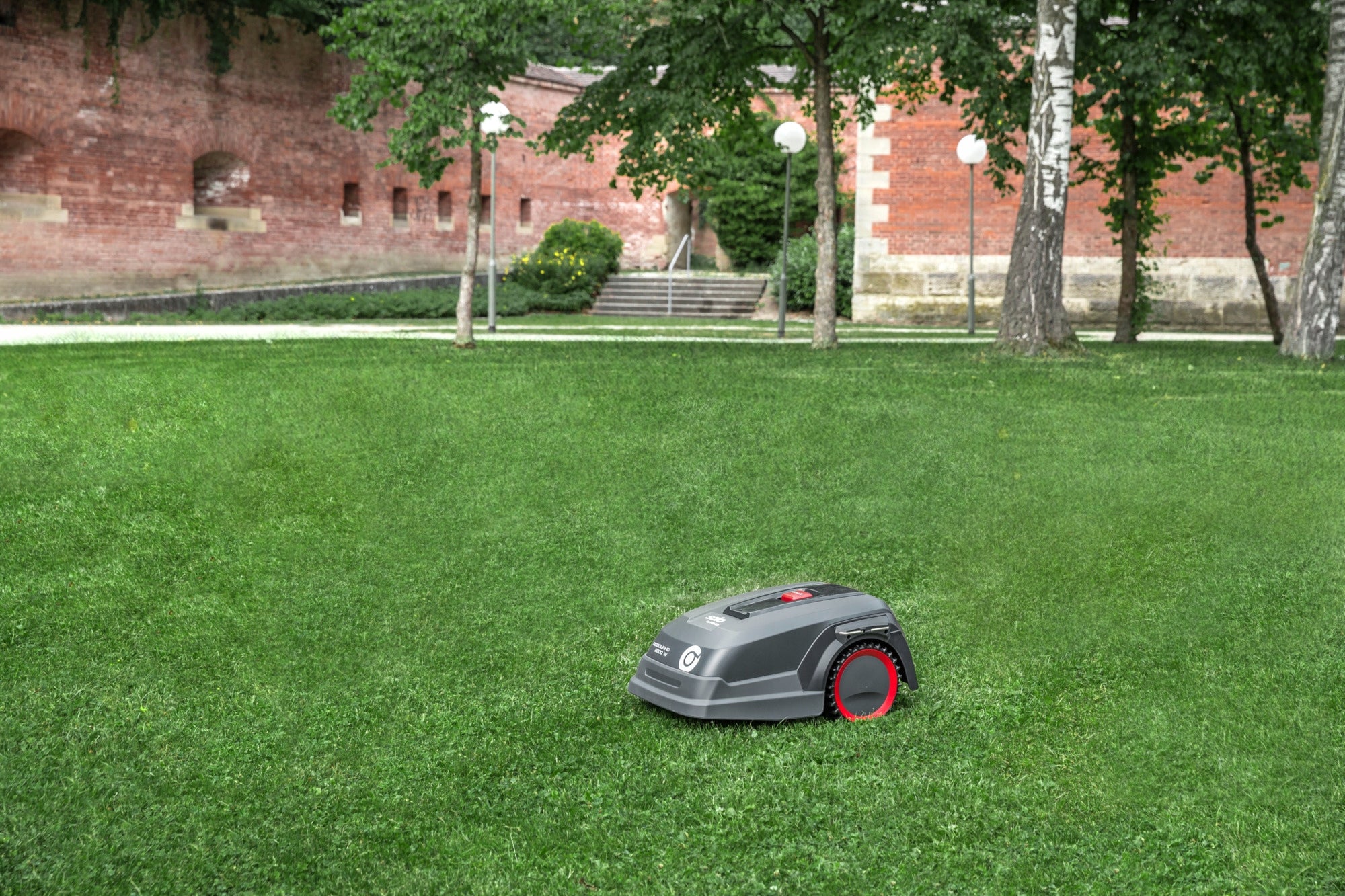 AL-KO ROBOLINHO 2000W 23CM WIFI 5Ah MOWING ROBOT Brand AL-KO