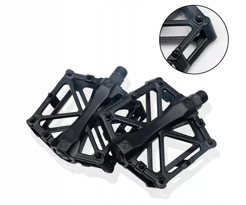 ALUMINUM PLATFORM PEDALS WITH PINS, black Color black