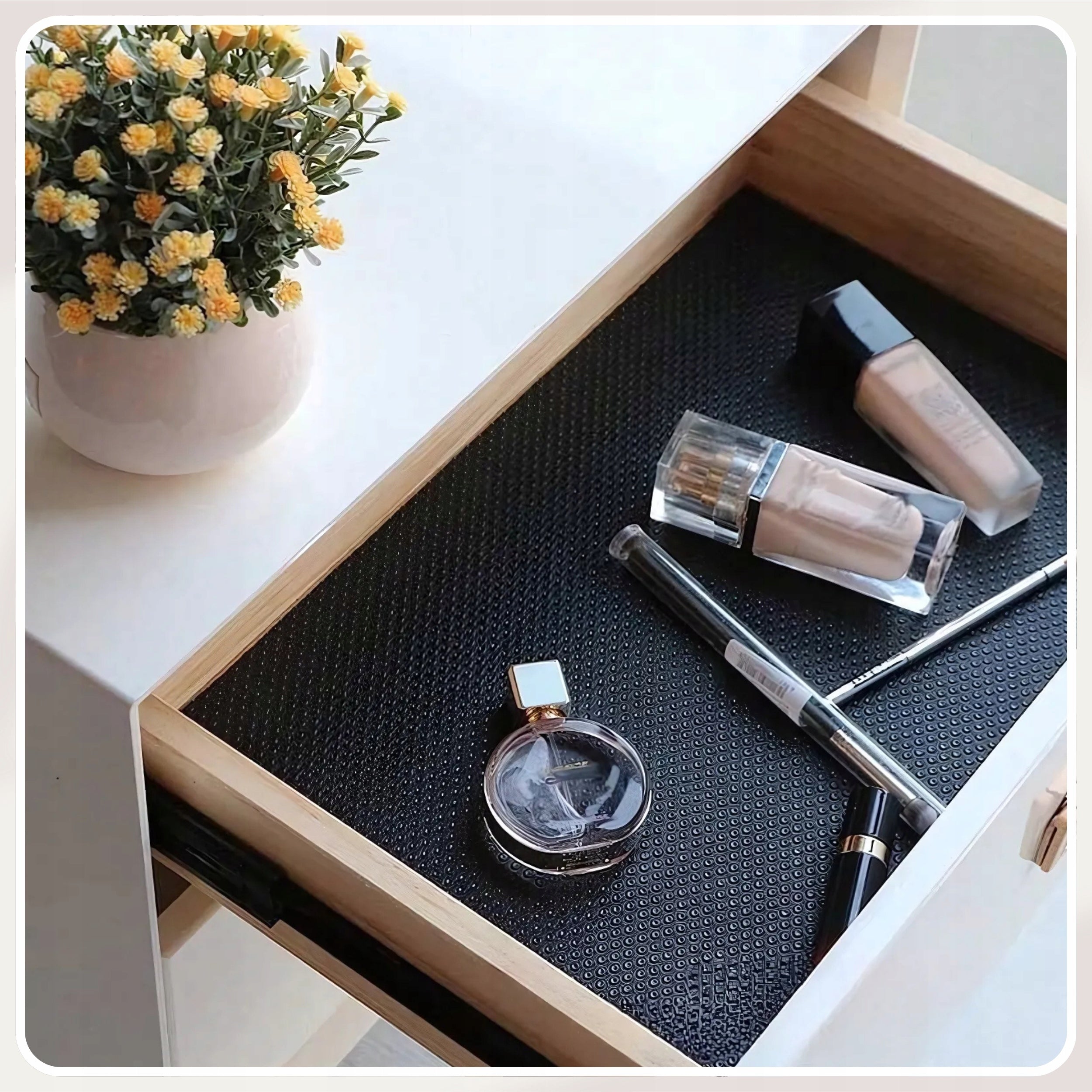 ANTI-SLIP MAT FOR DRAWERS PROTECTIVE PAD 300x50 cm BLACK Manufacturer code MATA OCHRONNA czarna 300 CM X 50 CM WM949