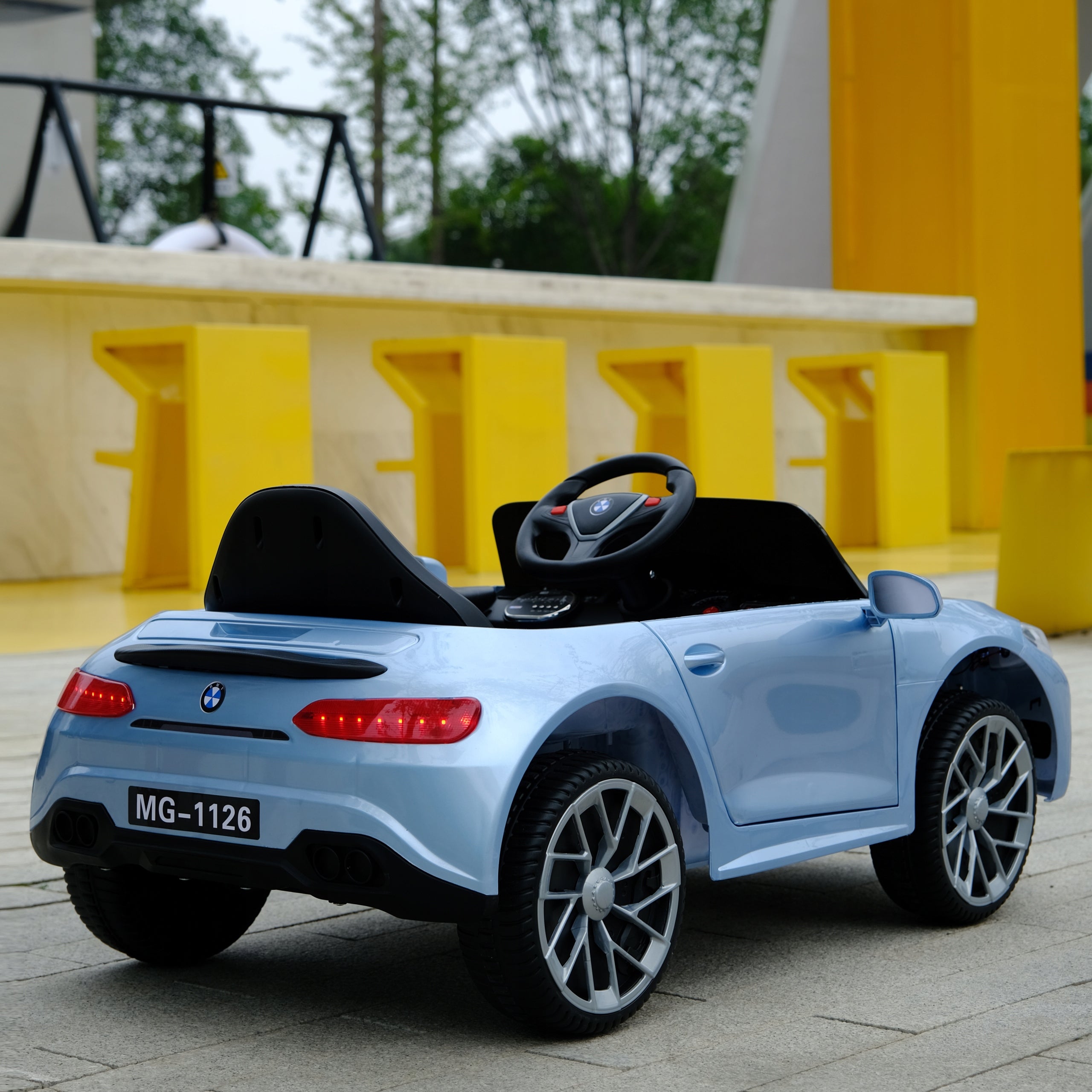 AUTO CONVERTIBLE M4 FOR BATTERY LEATHER LACQUER GLOSS LED PILOT SHOCK ABSORBERS Maximum load 30 kg