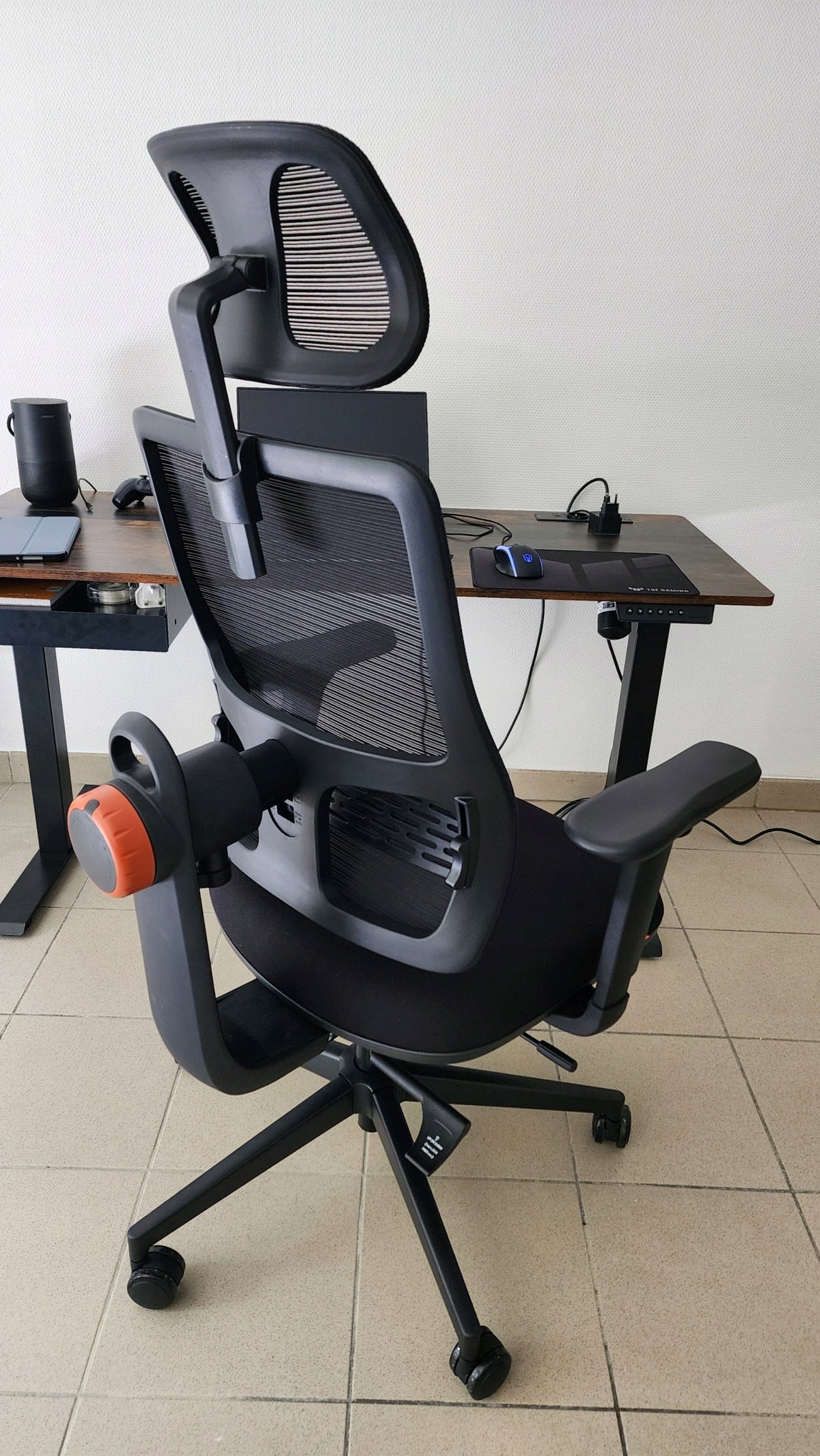 Adjustable Ergonomic Office Chair NEWTRAL MAGICH003 Packaging status original