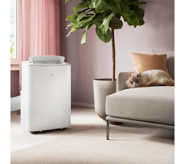 Air conditioner Electrolux Comfort 600 EXP26U339CW 2600 W Dominant color white