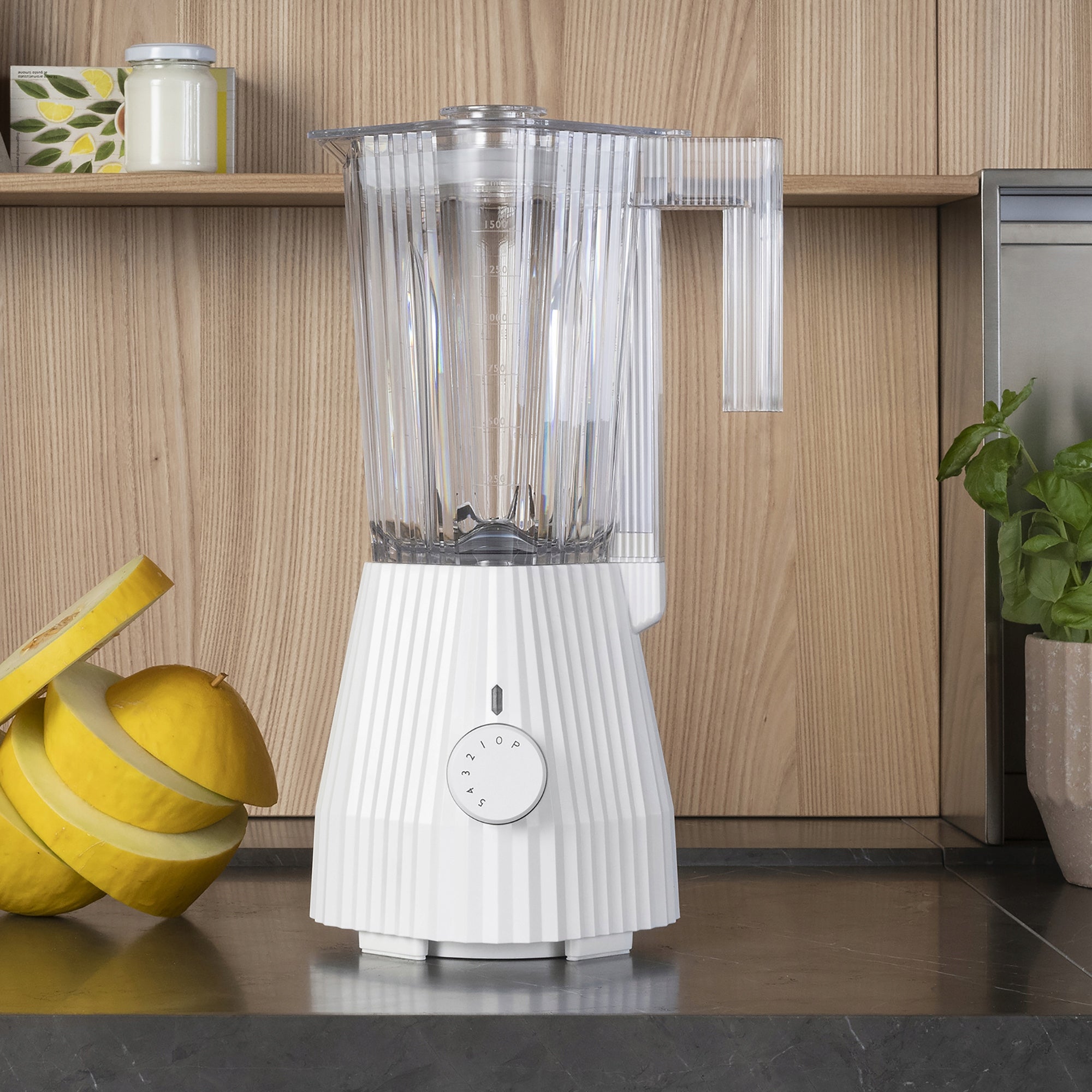 Alessi PLISSE Chalice Blender - White Manufacturer code MDL09 W