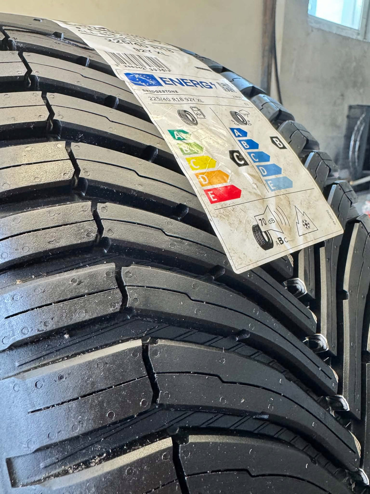 All-season tyre 225/40R18 Bridgestone Turanza All Season 6 92 Y 2026R Number of tires offered 1 pc.