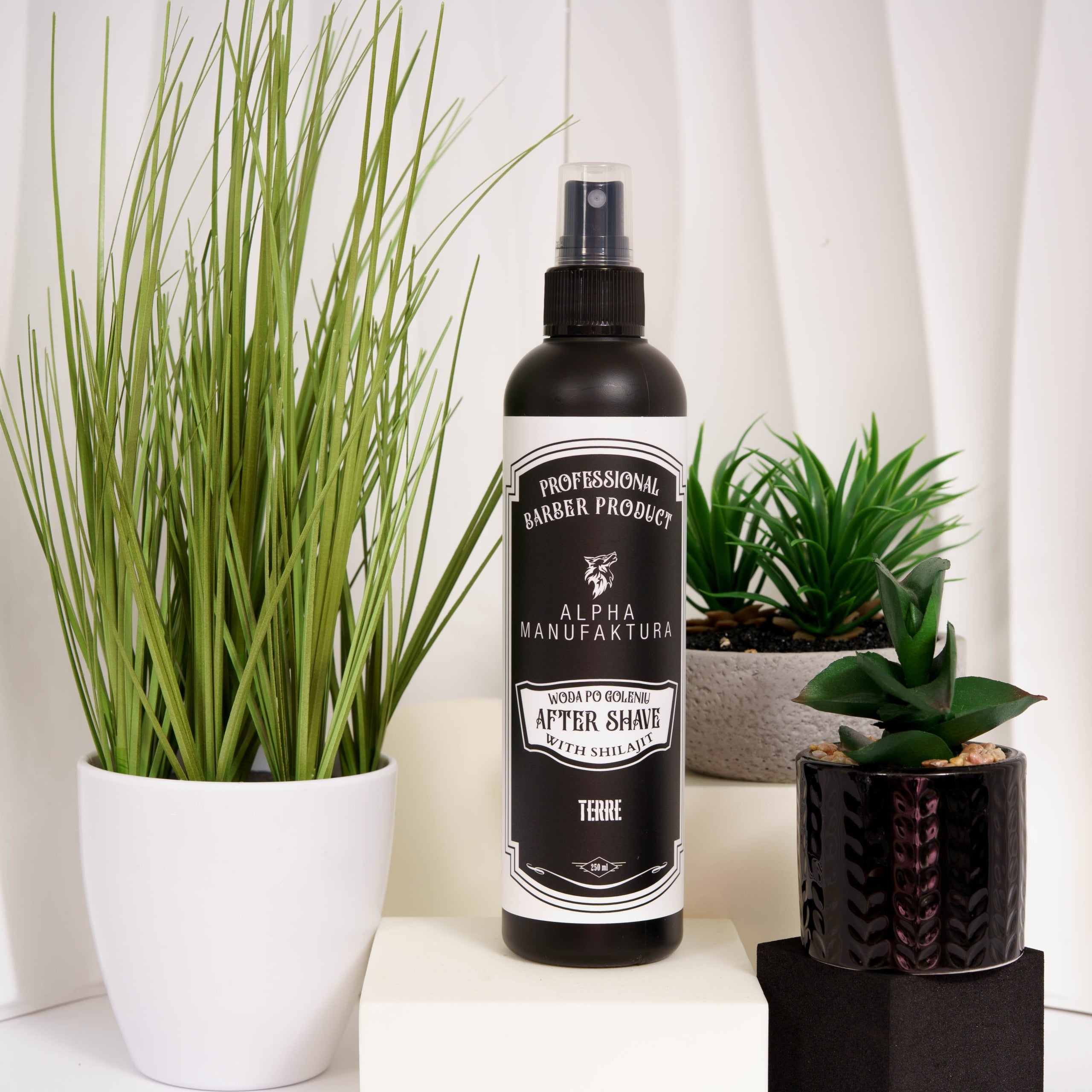 Alpha Manufaktura After Shave TERRE 250ml aftershave Alpha Barberia Packaging status original