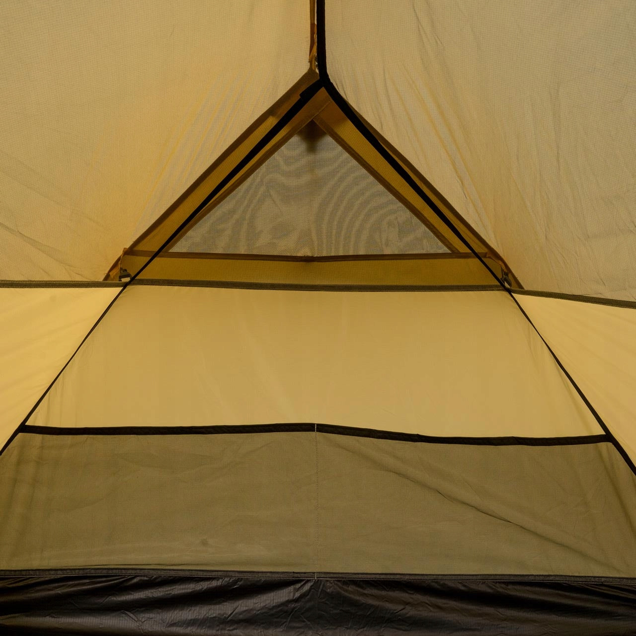 Alpinus Camping tent for 2 persons Abisko 2 RO11107 Color brown