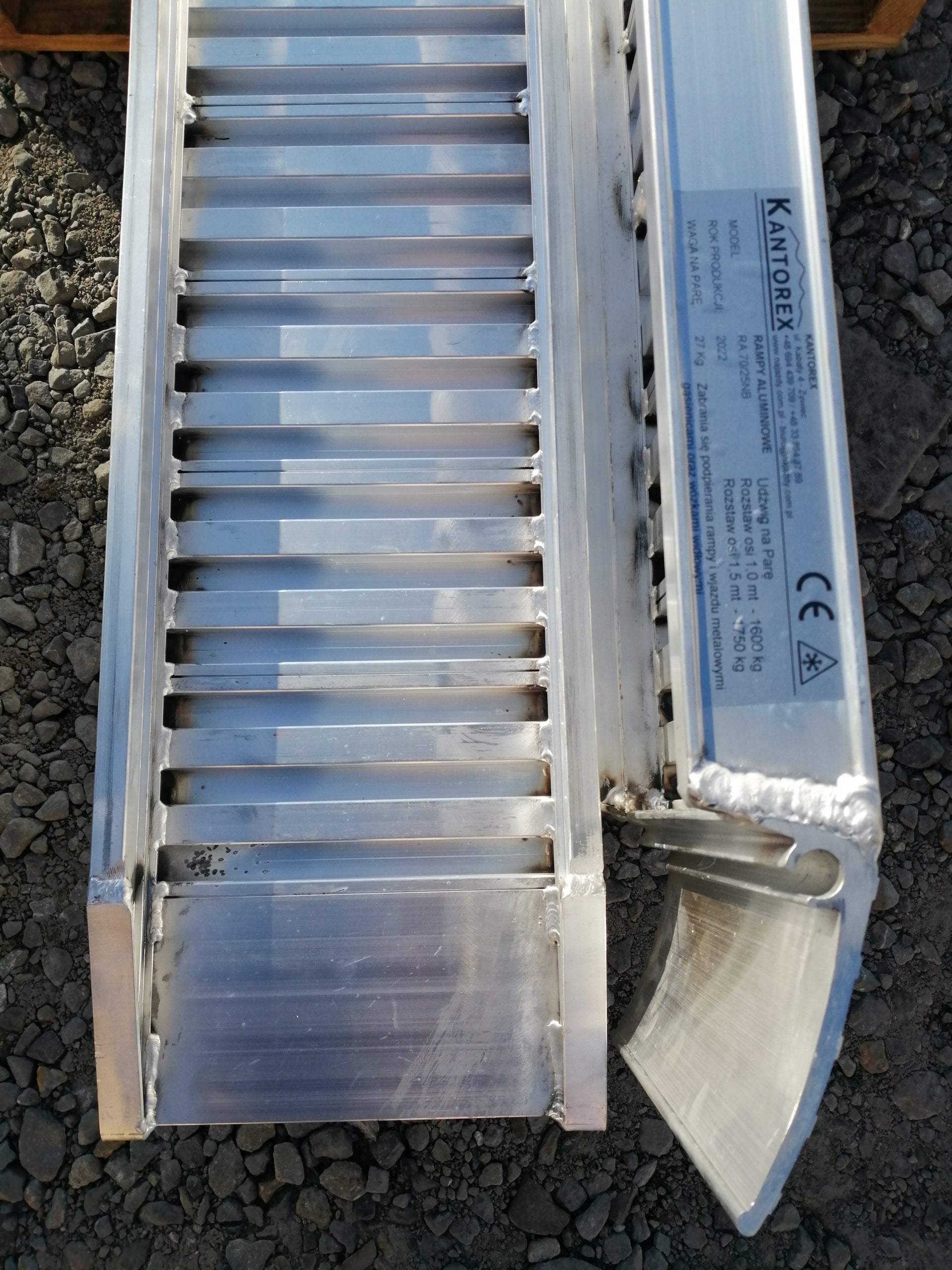 Aluminium ramps, loading ramps for buses and trailers 2,5m to 1,75T Brand no brand