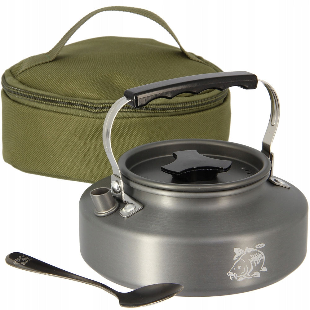 Aluminium tourist kettle in a cover 0,8l