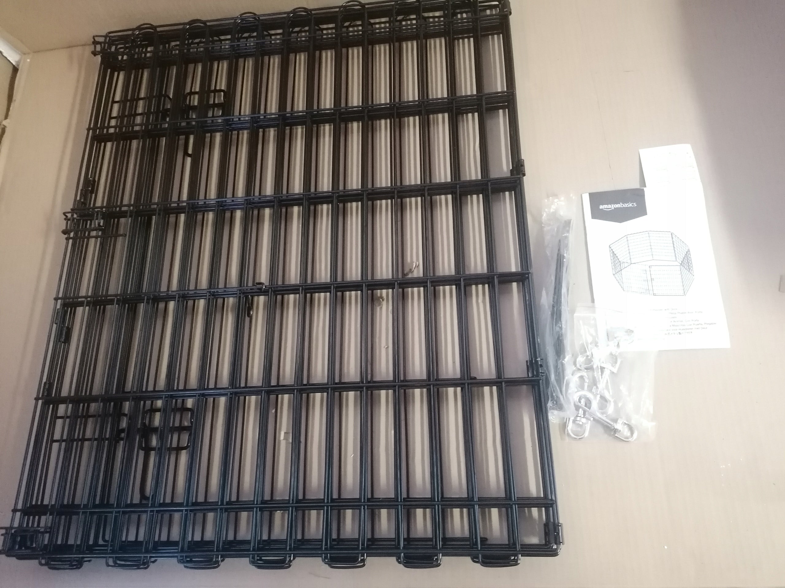 Amazon Basics Folding Dog Playpen Runway EAN (GTIN) 0816831018110