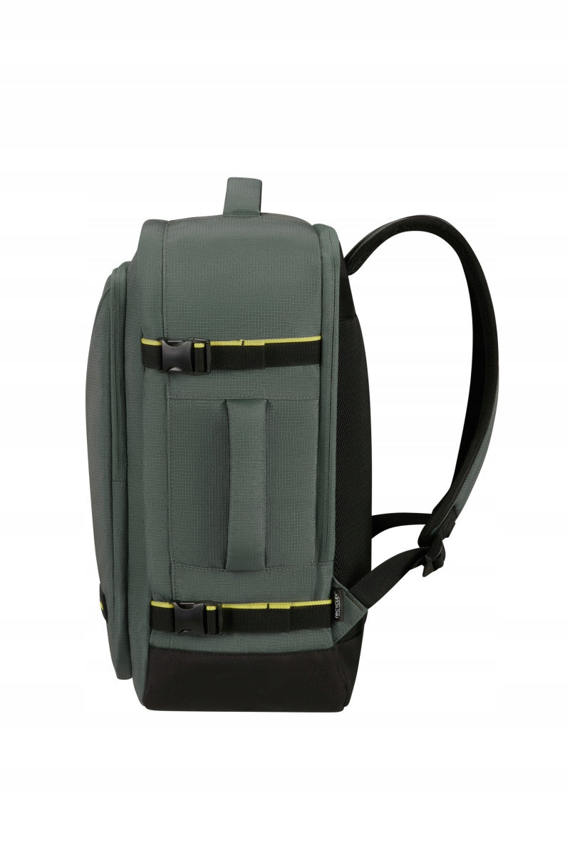 American Tourister Take2Cabin Backpack M for Easyjet Green EAN (GTIN) 5400520240750