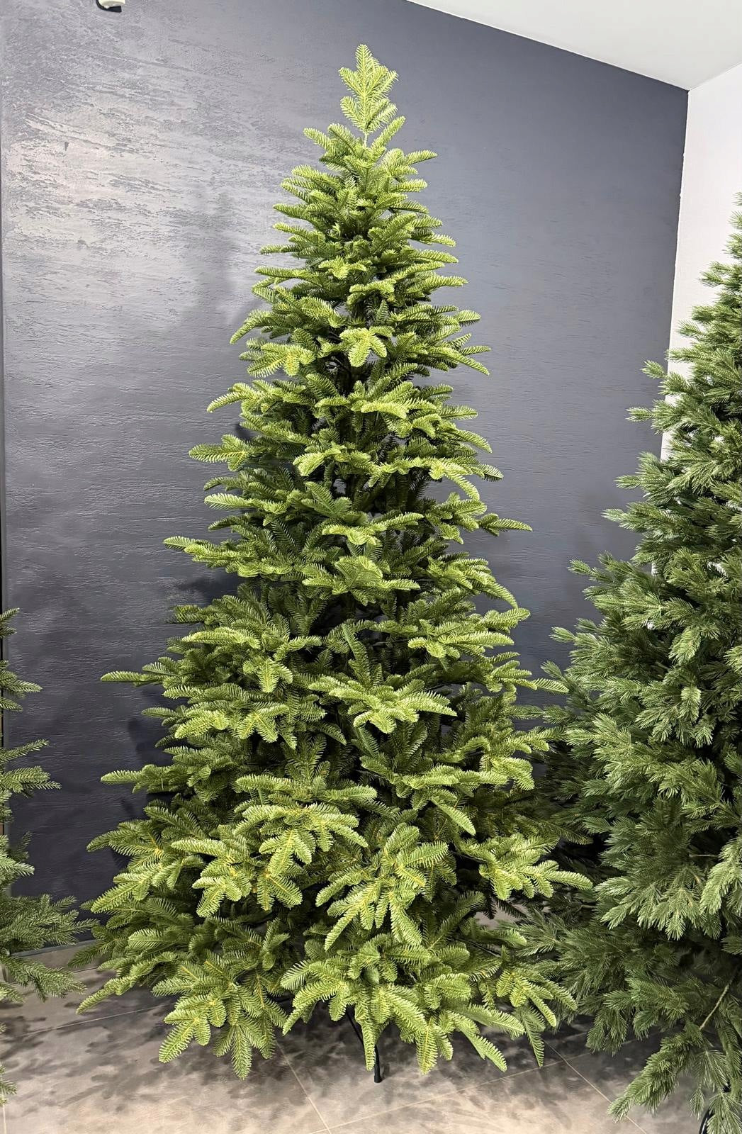 Artificial Christmas Tree Fir Light Green 2D 100% PE 130 cm silicone as live Packaging status original
