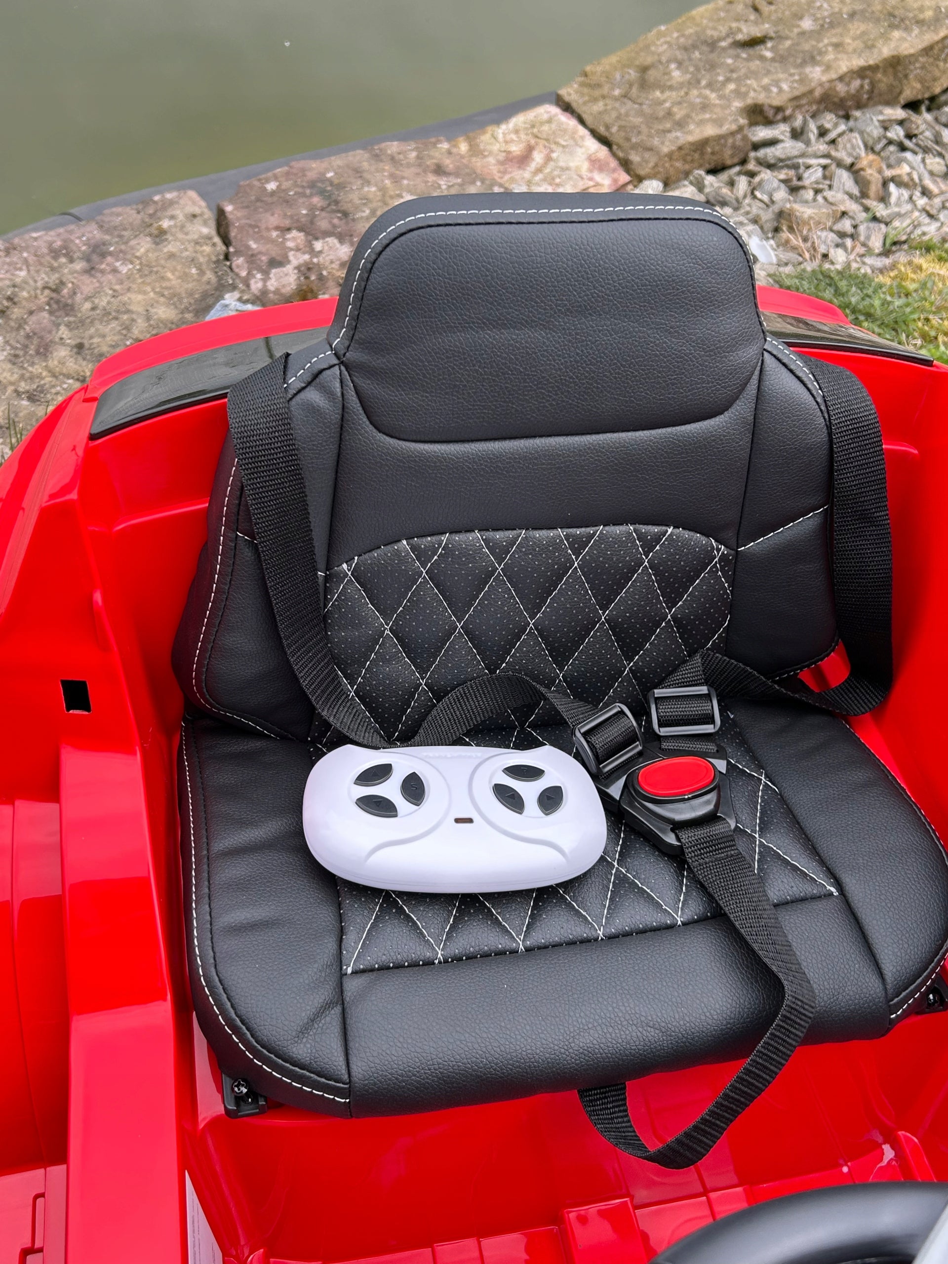 Auto Battery Operated Audi e-tron 4x4 180 Watt Leather Wheels EVA Red Color red