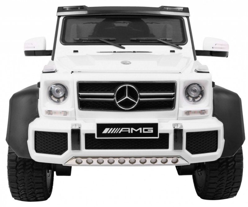Einzelnes Elektroauto Mercedes G63 6 x 6, weiß 