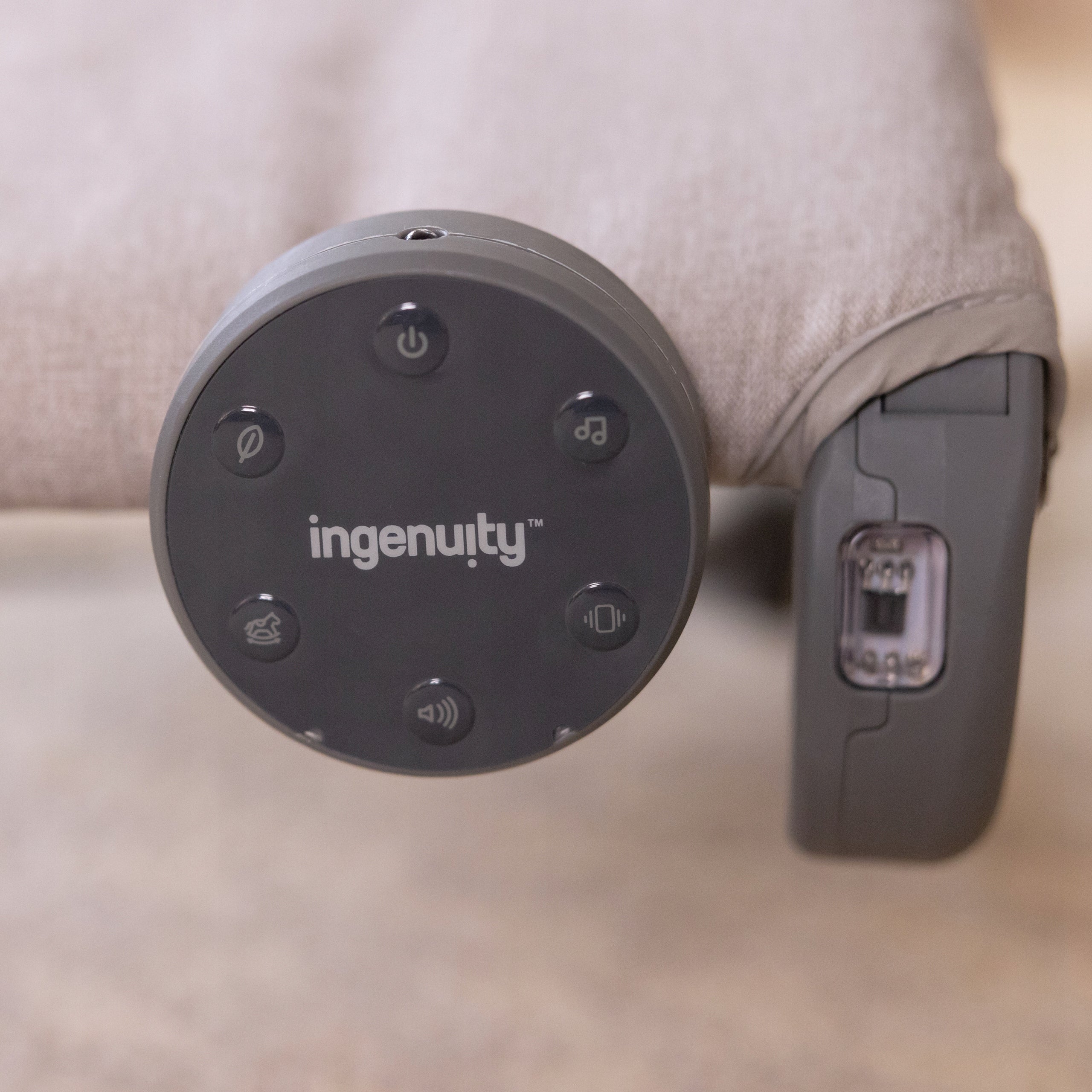 Automatic Rocker Lounger with Remote Control Vibration Melodies 0+ Ingenuity Brand Ingenuity