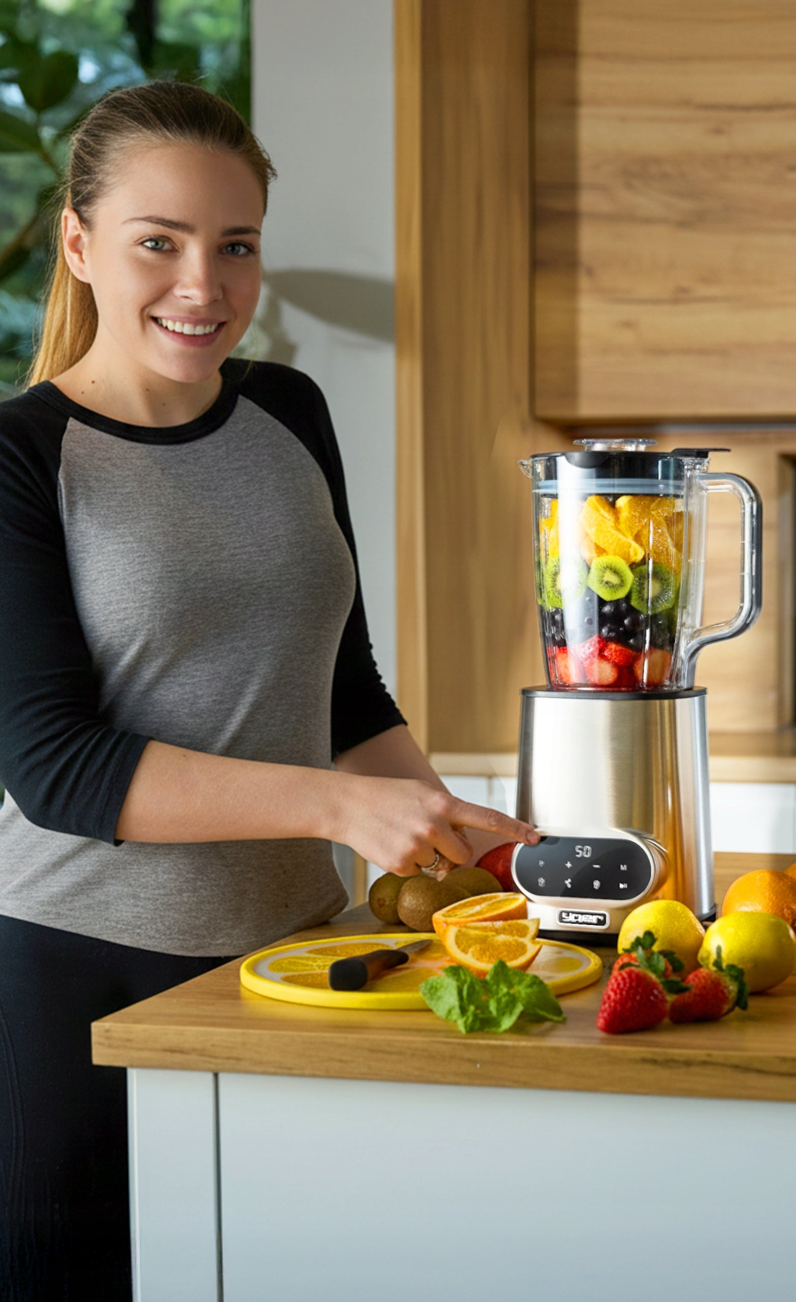 Automatic cup blender Yoer 2,4L 2200W Tritan INOX +Sito +2 Bottles Packaging status original